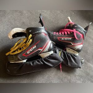 CCM FT340 Skates juniors size 3
